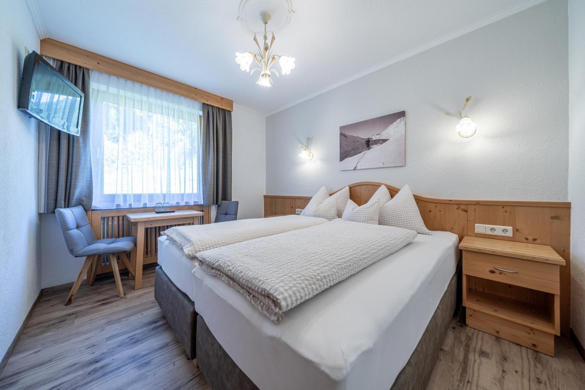 Pension Bergfrieden Обергургл Екстериор снимка