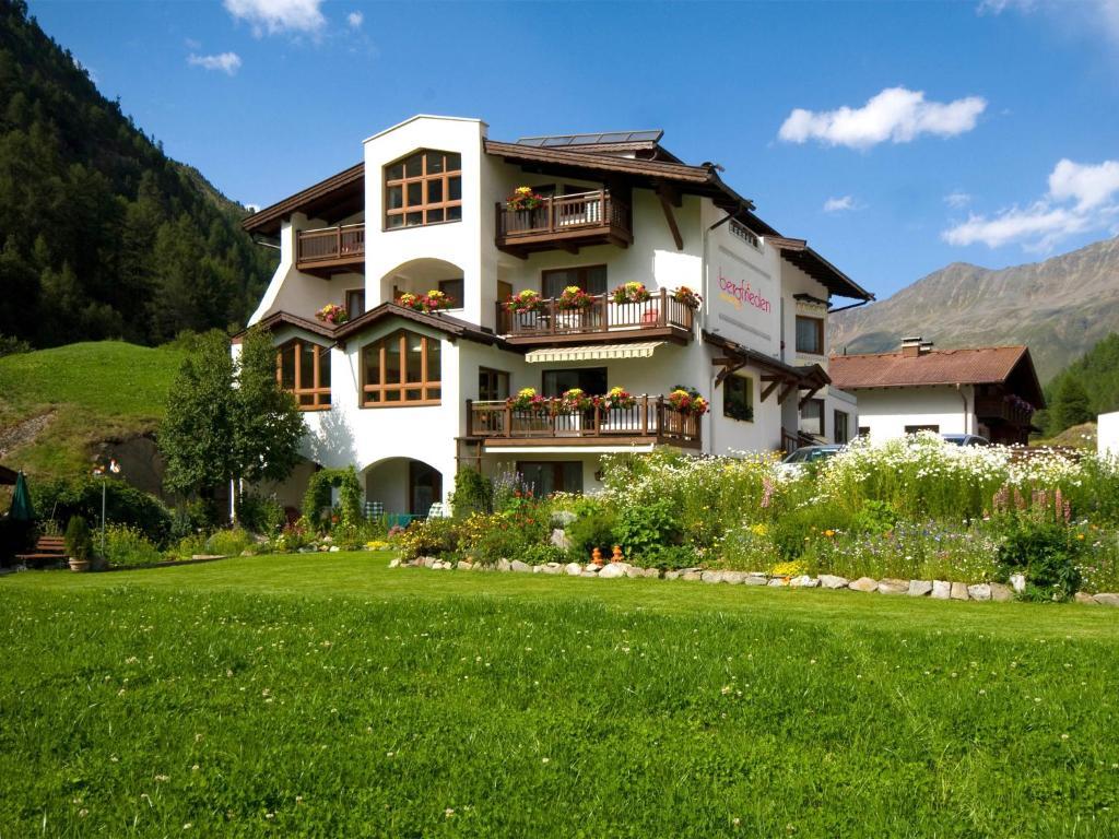 Pension Bergfrieden Обергургл Стая снимка